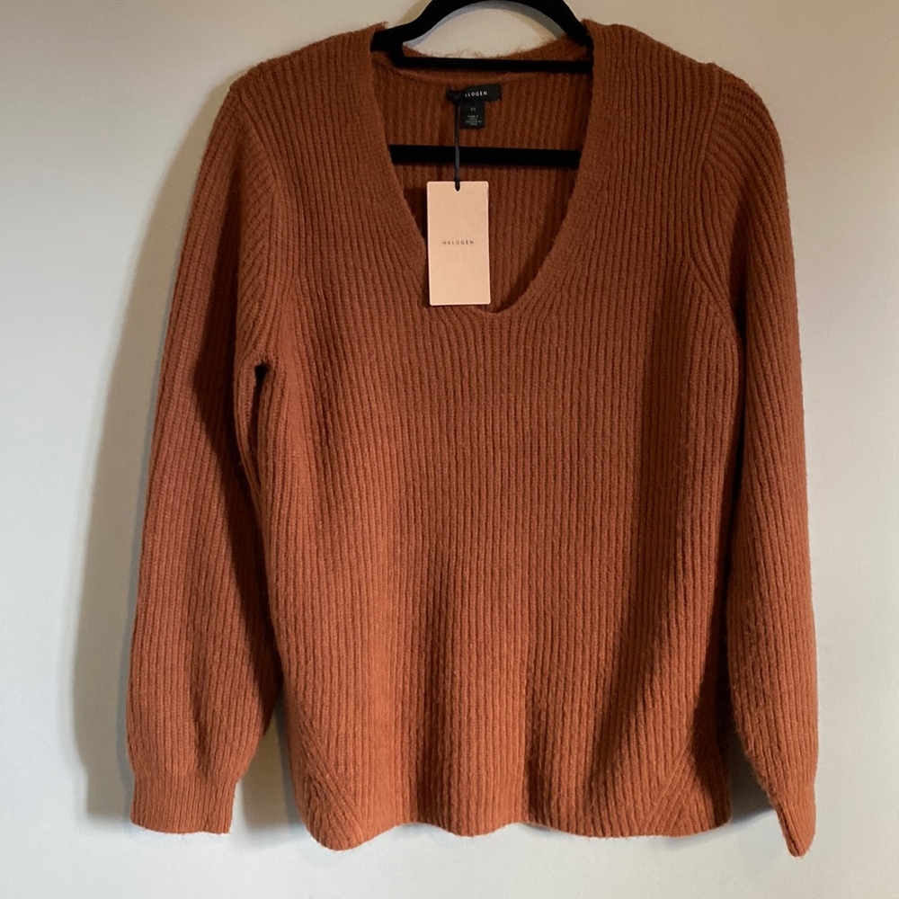NWT Halogen V Neck Sweater